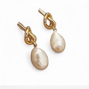 Elegant Gold and Cream Pearl Drop Earrings